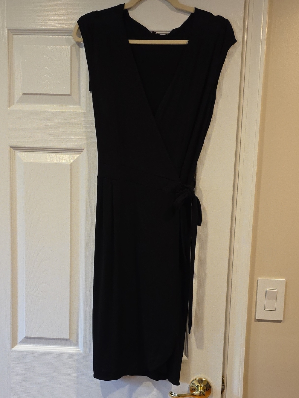MAX & CO black wrap dress, Sz Large. Perfect for summer